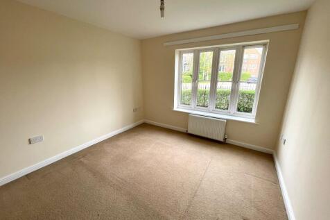 Rostron Close, Southampton, SO18 3AF photo 4