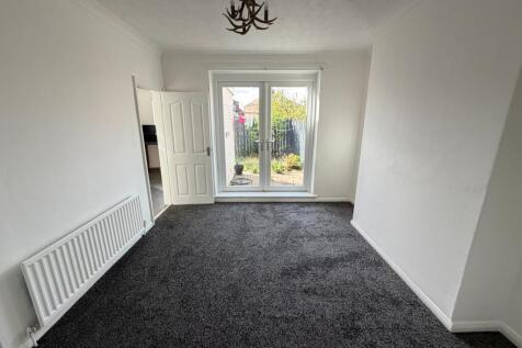 Braemar Road, Middlesbrough, TS5 5HU photo 3