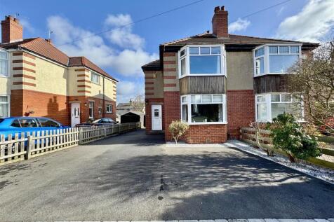 EXTERNAL FRONT, GARAGE AND DRIVEWAY