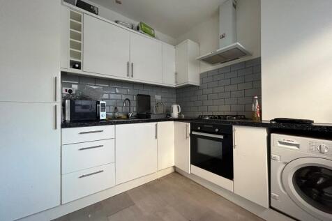 Picton Road, L15 photo 2