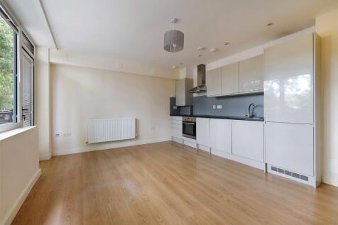 Living Room/Kitchen