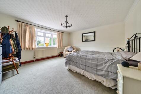 1301062-11-6835b65497cda.nef