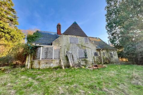Besbury House - Lot 
