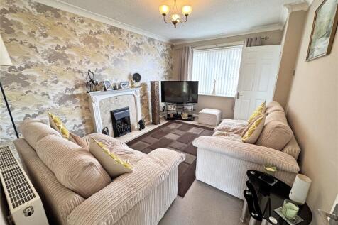 Raven Close, Huntington, Staffs, WS12 photo 3