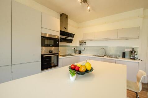 24 Boxwell Park TPS Bodmin Branch 01208 74182 -32 