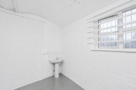 Warehouse to rent Image 8
