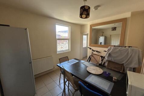 New Road, Wrexham, LL11 photo 5