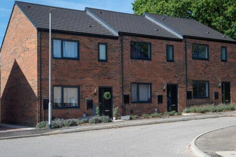 3-bed terraced on The Oaks, DH7, £1,050/mo