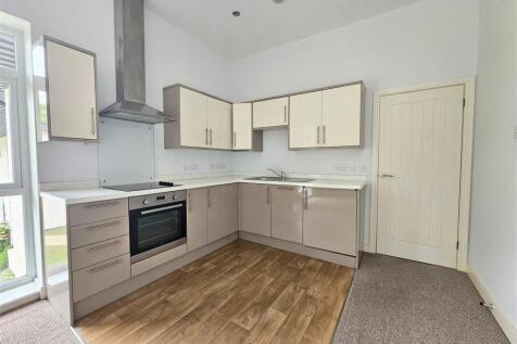 16 Danescourt Manor, Danescourt Road, Tettenhall, Wolverhampton photo 3