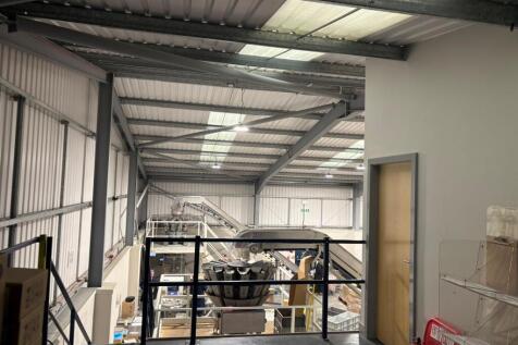 Distribution Warehouse to rent Image 6