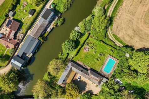 Mons cottage Iden lock tn31 - drone (5)