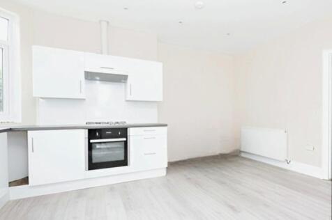 Kitchen 2.jpg
