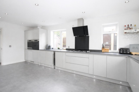 Kitchen 2.png