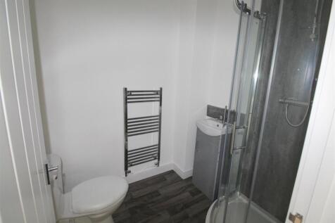 Bathroom (3).jpg