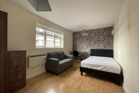 1-bed house on Market Street, Loughborough, £1,018/mo