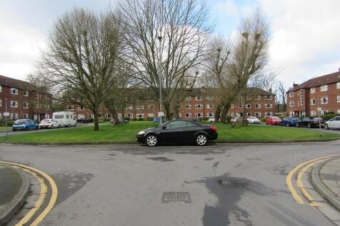 Front Garden &amp; Drive