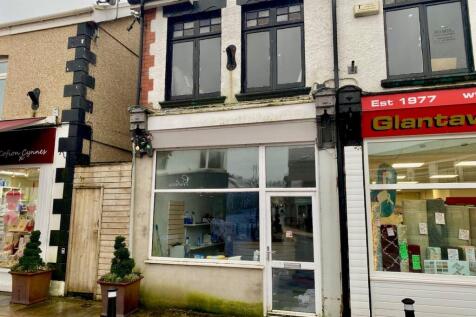 Front Shot 4 Station Road.jpg