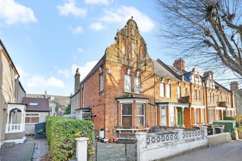 London, E17 - property photo