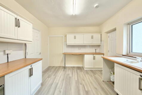 Click to visit Rightmove listing