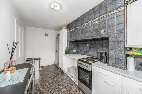 2, 24 Fraser Road-17.jpg