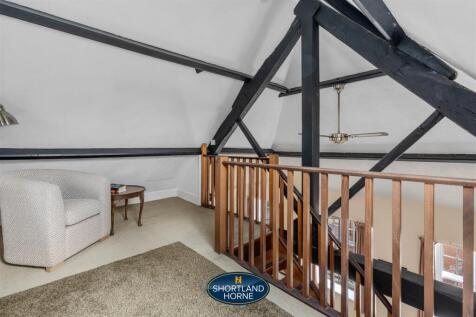 4 School Bell Mews, Stoneleigh WM (23 of 30).jpg