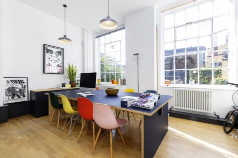 Canonbury Yard 21.jpg