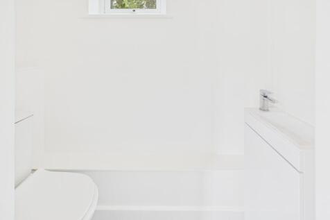 CAM04968G0-PR0060-STILL012