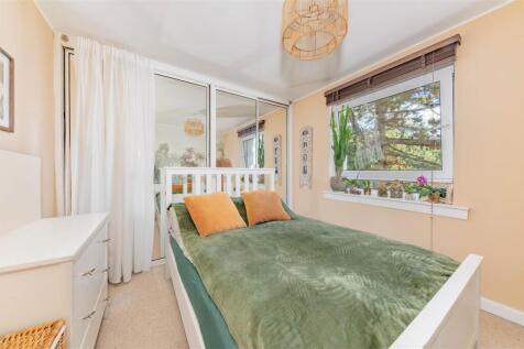 13 Atholl Street Dundee-6.JPG