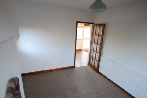 1 Providence Cottage, Dippons Lane, Perton, Wolverhampton, WV6 7LQ photo 5