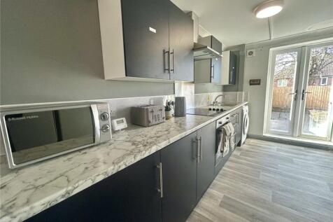 Delacy Crescent, Castleford, West Yorkshire, WF10 photo 3