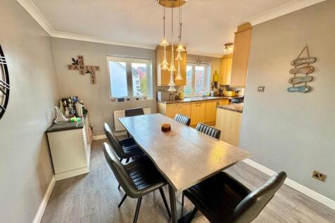 PHOTO-2025-10-11-09-46-08 (7).jpg