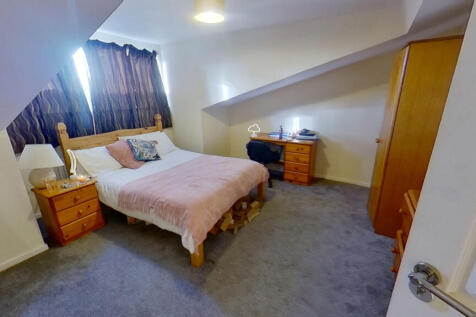 manor-drive-10212022151133.jpg