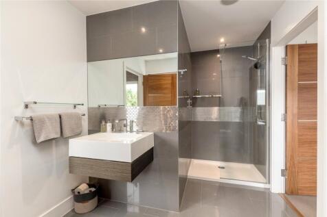5 bed, 5 bath Detached in Edinburgh - Photo 19