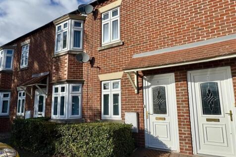 Brough, HU15 - property photo