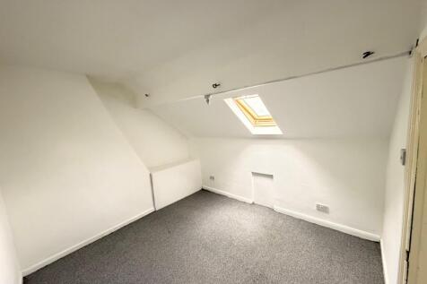 Darfield Place, Harehills, Leeds photo 5
