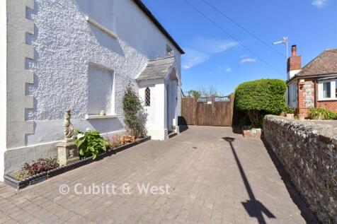 Driveway/Parking
