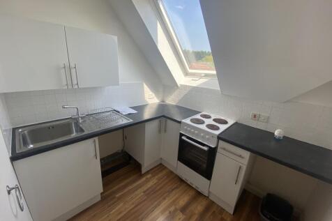 Phoenix House, Newbury, Gillingham photo 3