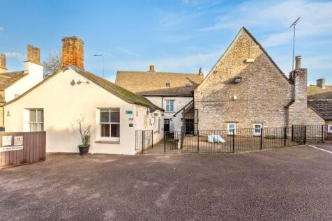 107 High Street, Witney, Oxfordshire, OX28 6HY