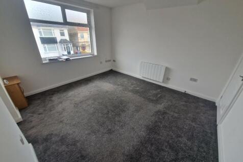 Coronation Road, Thornton-Cleveleys, Lancashire, FY5 photo 3
