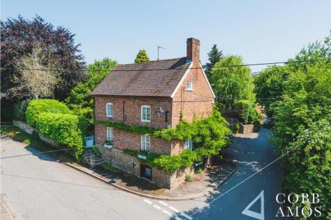 Brick Corner House 3.jpg