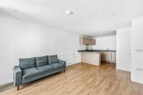 Kingfisher Heights, Waterside Way, London, N17 photo 4