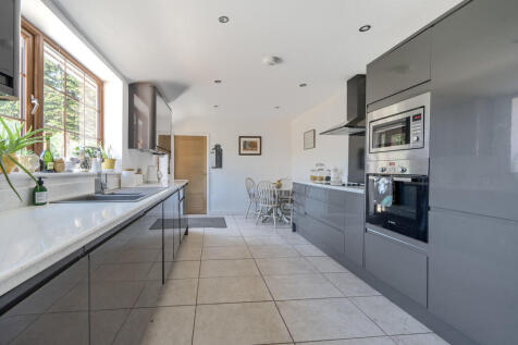 The Cottage Kitch...