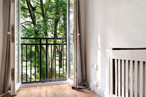 Juliet Balcony