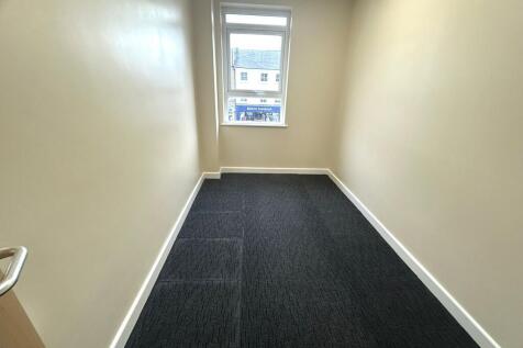 Office to rent Image 4
