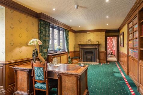 Highcliffe Manor Library-4.jpg