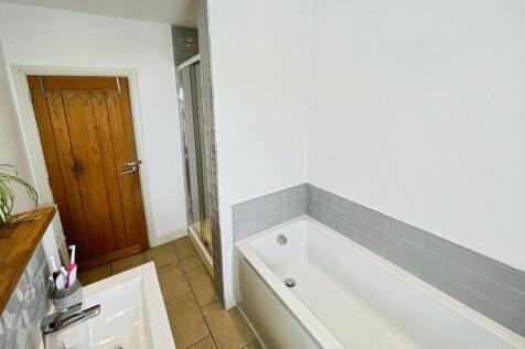 15bd67ae--46D6-9175-22E4FD939B86-91935-00000C8EB94