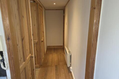 West Street, Ware, Hertfordshire, SG12 photo 3