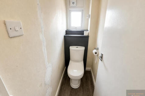 Separate WC