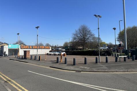 Sales Forecourt