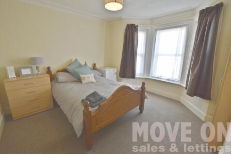 1-bed house on Albert Road, Parkstone, £550/mo